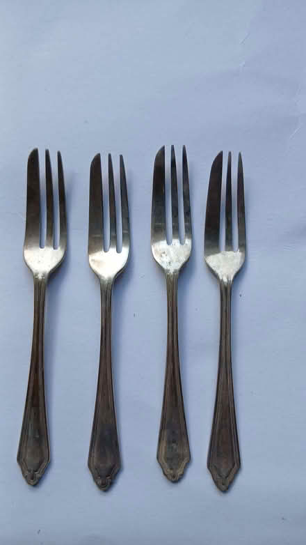 Photo of free set if 4 cake forks (Maidenhead SL6) #1