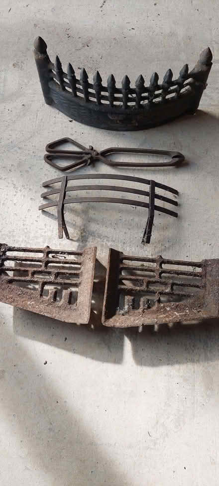 Photo of free open fire parts... (Grinshill SY4) #1