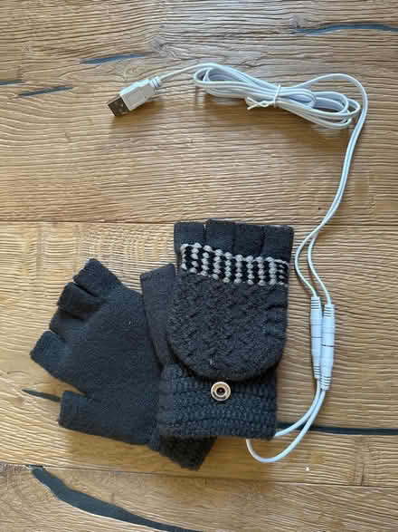 Photo of free Heated gloves (Peasedown St John BA2) #1