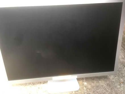Photo of free Apple Cinema Display, PowerG5, PCs (Beckenham BR3) #4
