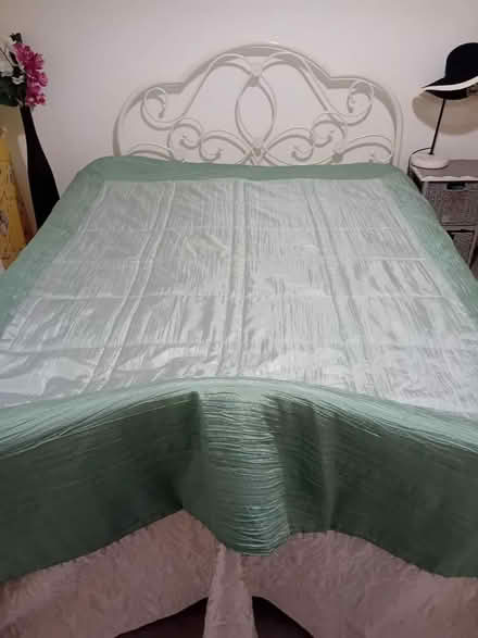 Photo of free double duck egg silky throw (Morecambe LA4) #1