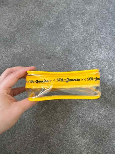 Photo of free sol de janeiro travel bag (Caterham CR3) #2