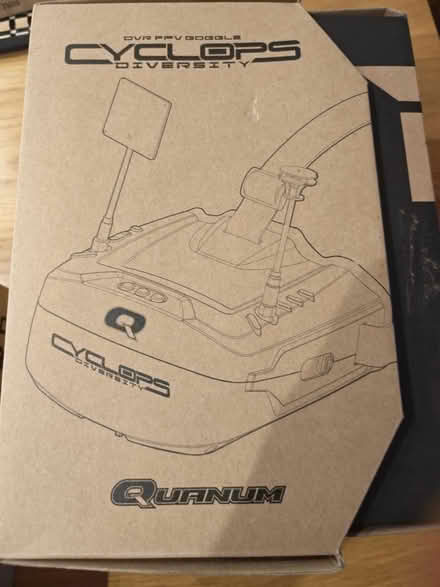 Photo of free Drone FPV headset Cyclops Fiversity (Stanford in the Vale SN7) #1