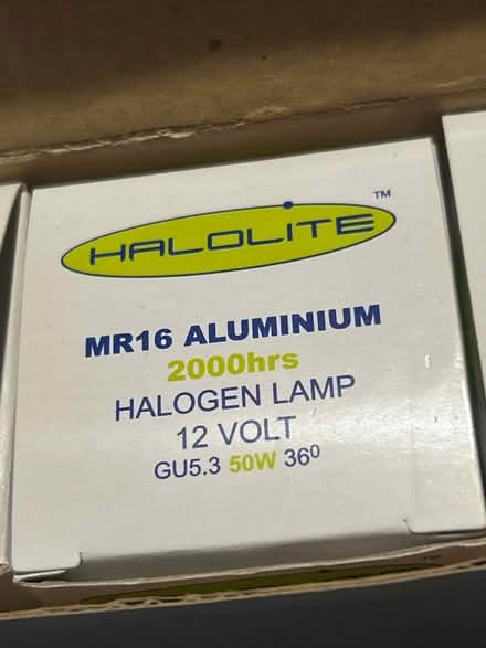Photo of free MR 16 12V 50 W five pieces (Dursley GL11) #3