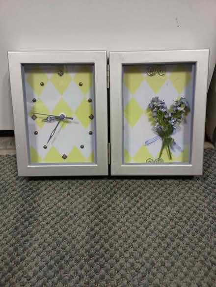 Photo of free Keepsake display box - double (Yonge/Sheppard) #1