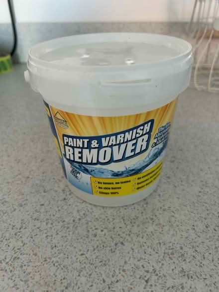 Photo of free 1L Tub paint and varnish remover (Technology Drive CV21) #1