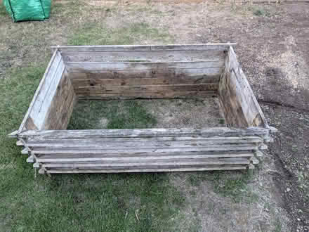 Photo of free Compost holder or possible planter (EN5) #4