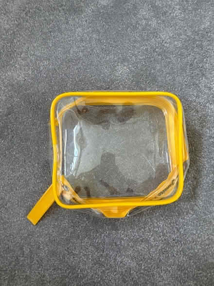 Photo of free sol de janeiro travel bag (Caterham CR3) #1