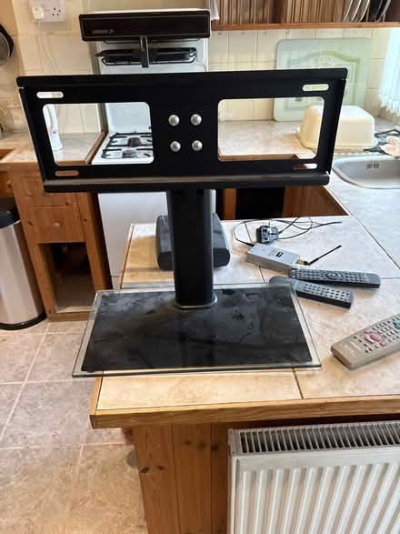 Photo of free Tv stand (Home LE10 2UD) #1