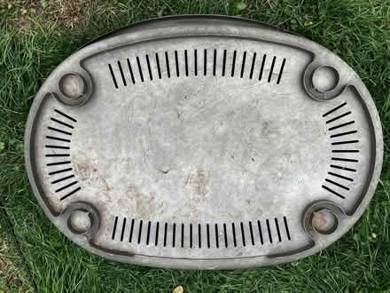 Photo of free large plastic dog bed (Walton Manor OX2) #2