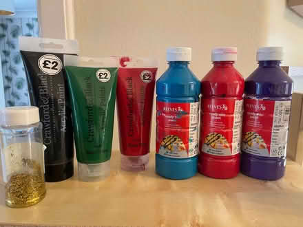 Photo of free Kids paints and glitter (Liberton EH16) #1