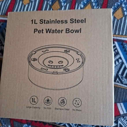 Photo of free Anti-splash dog water bowl, stainless steel (Charminster BH8) #1