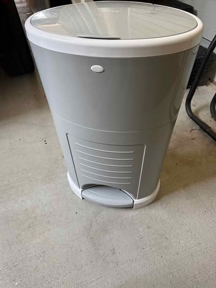 Photo of free Diaper pail (By Pruneyard in Campbell) #2