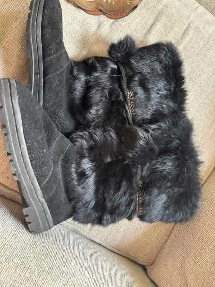 Photo of free Furry boots (Langdon (20018)) #1