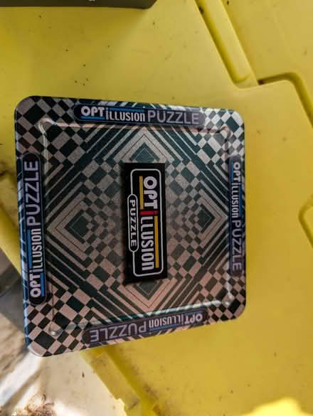 Photo of free Illusion puzzle (Great Baddow CM2) #1