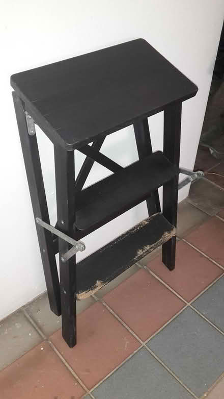 Photo of free Wooden Steps (Queenstown, near MRT) #2