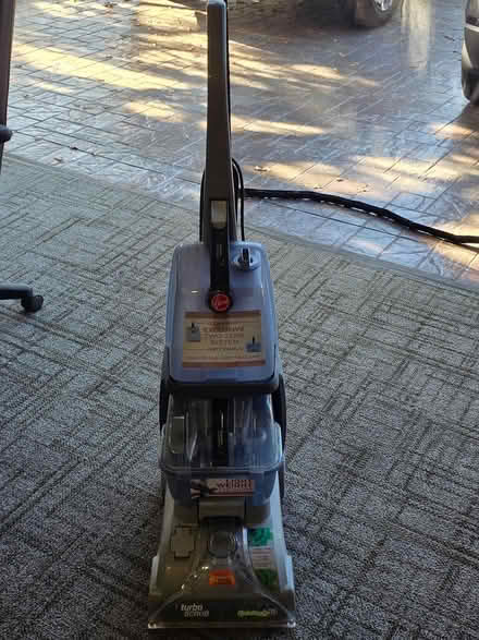 Photo of free working carpet cleaner (Newark) #1