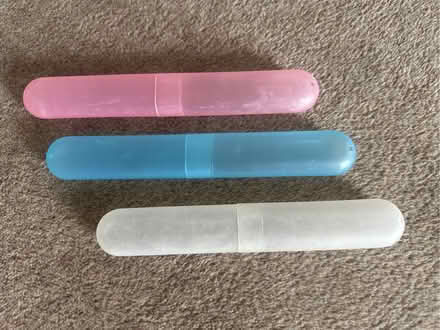 Photo of free Set of toothbrush holders (Twyford RG10) #1