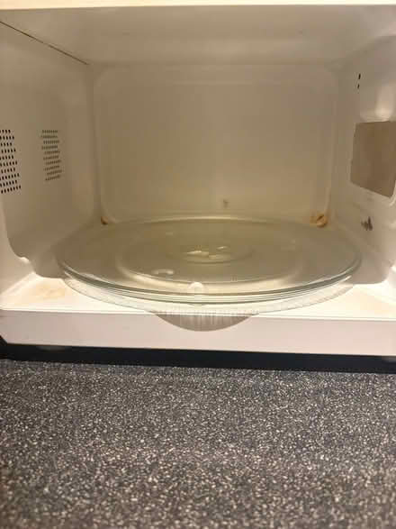 Photo of free Microwave (Southfields SW18) #3