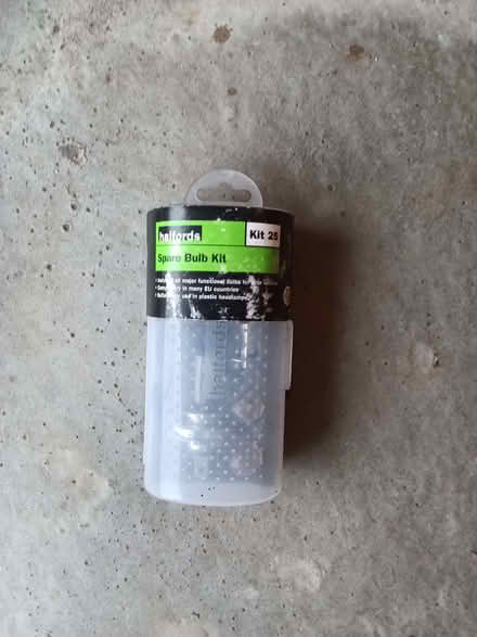 Photo of free Halfords car bulb set #25 (Waterlooville PO8) #1