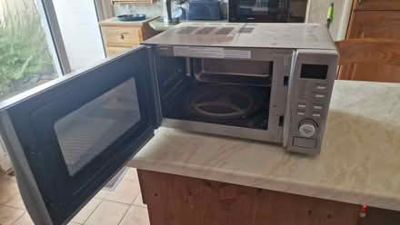 Photo of free Small microwave (Bexleyheath DA6) #2