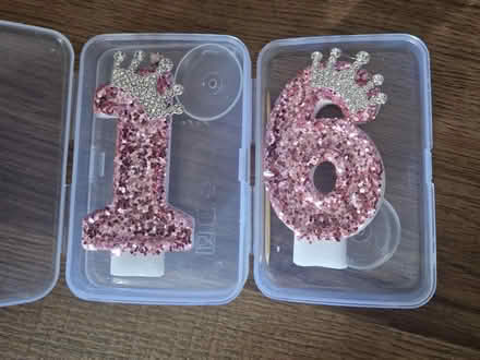 Photo of free 16 candle pirk glitter silver crown on (Elton BL8) #1