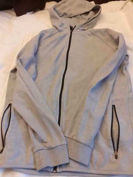 Photo of free Grey sports top small size (Birmingham City Centre B1) #1