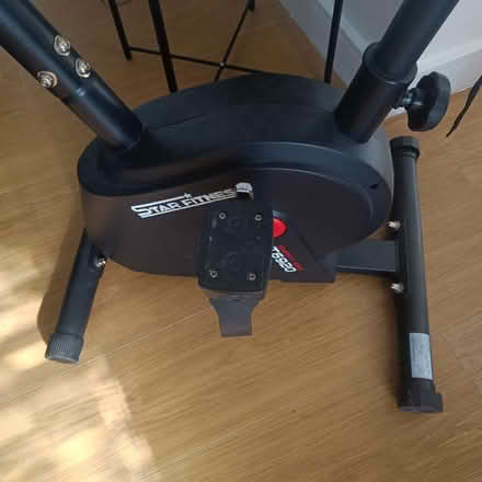 Photo of free exercise bicycle station (Dublin) #2