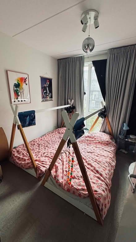 Photo of free 2 x children’s beds (Amsterdam Watergrafsmeer) #1