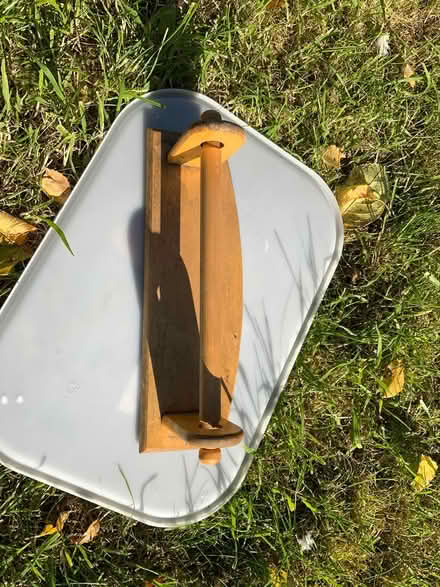 Photo of free Wooden kitchen roll bracket (Dunfermline KY11) #2