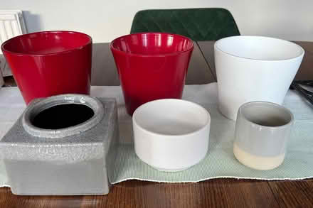 Photo of free Various indoor plant pots (Rayleigh SS6) #1