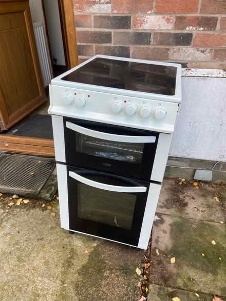 Photo of free Electric cooker with ceramic hob all working (Churchstoke SY15) #1
