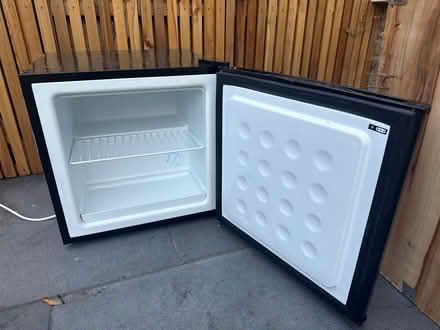 Photo of free Fully working small freezer (London SW19) #1