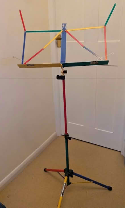 Photo of free Music stand (Riverhead TN13) #1