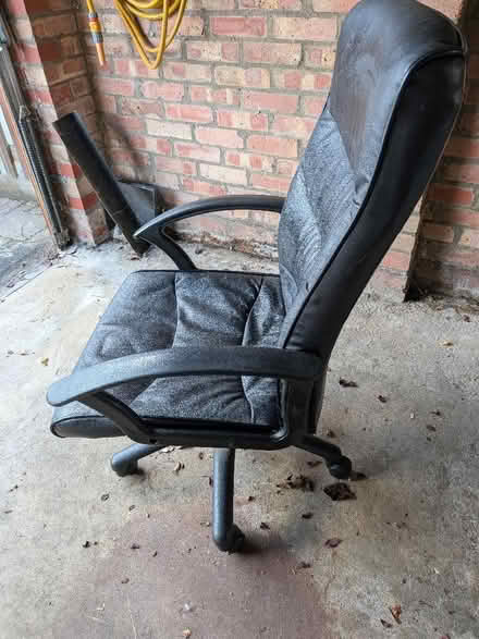 Photo of free Black Office Chair (Potters Bar EN6) #4