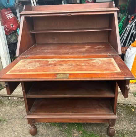Photo of free Writing desk (HP5 Chesham) #2