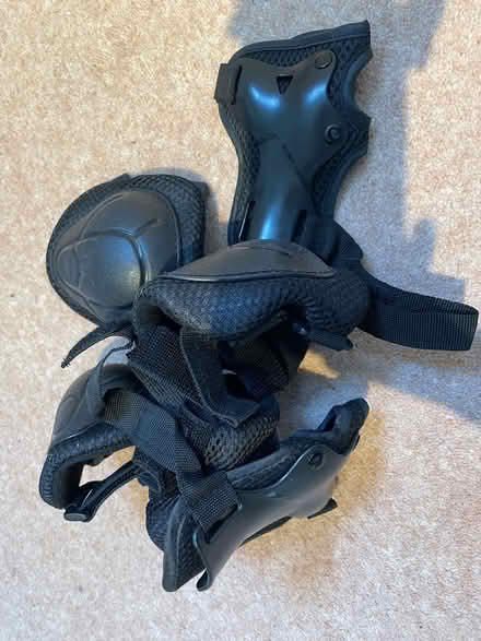 Photo of free Knee/elbow pads - child (St Stephens AL3) #1