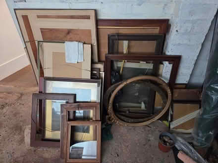 Photo of free Vintage Antique picture frames (Wightwick) #1