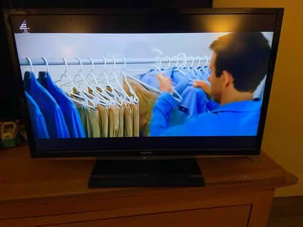 Photo of free Toshiba 32” tv (Northolt UB5) #1