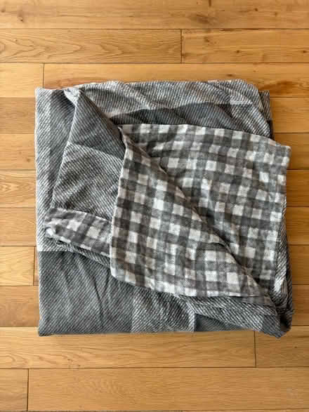 Photo of free King size duvet (King's Cross WC1X) #1