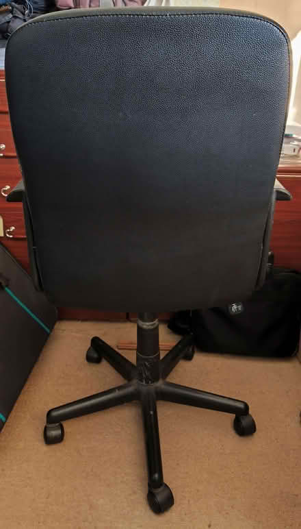 Photo of free Black office / computer chair with arms (Kirkley NR33) #2