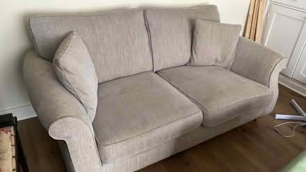 Photo of free Sofá good condition (Sherwood NG5 3EY) #3