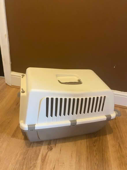 Photo of free Pet Carrier (Tadworth KT20) #2
