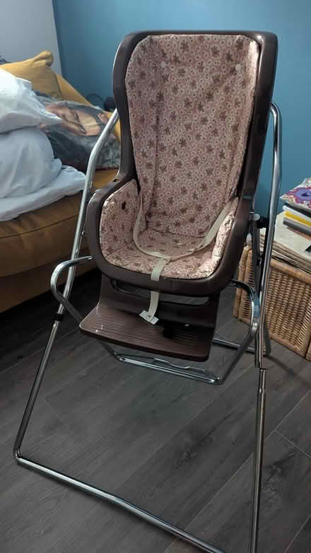 Photo of free Vintage high chair (NG241) #1