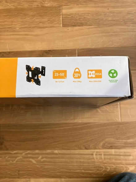 Photo of free TV wall mount (Abingdon-on-Thames OX14) #3