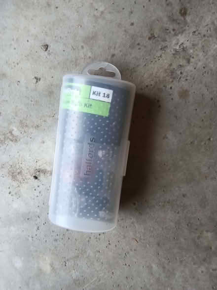 Photo of free Halfords spare bulb kit #18 (Waterlooville PO8) #1