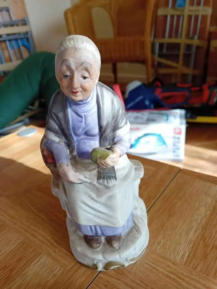 Photo of free Figurine (Rose Hill OX4) #1