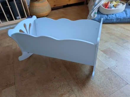 Photo of free Dolls rocking bed (S11 near Endcliffe park) #1
