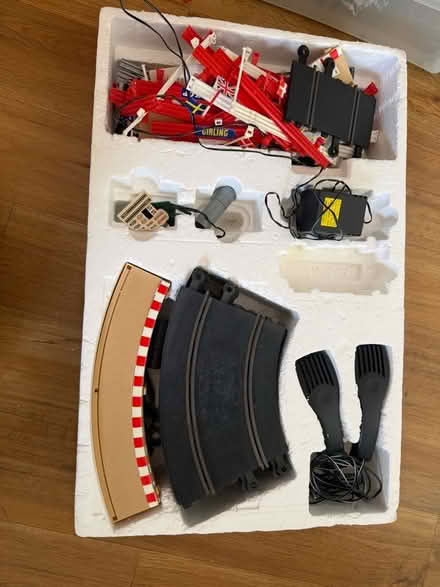 Photo of free Lots of Scalextric track (Crookes S10) #3
