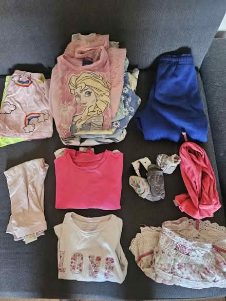 Photo of free Girl's clothes size 5/6 (CR0) #1